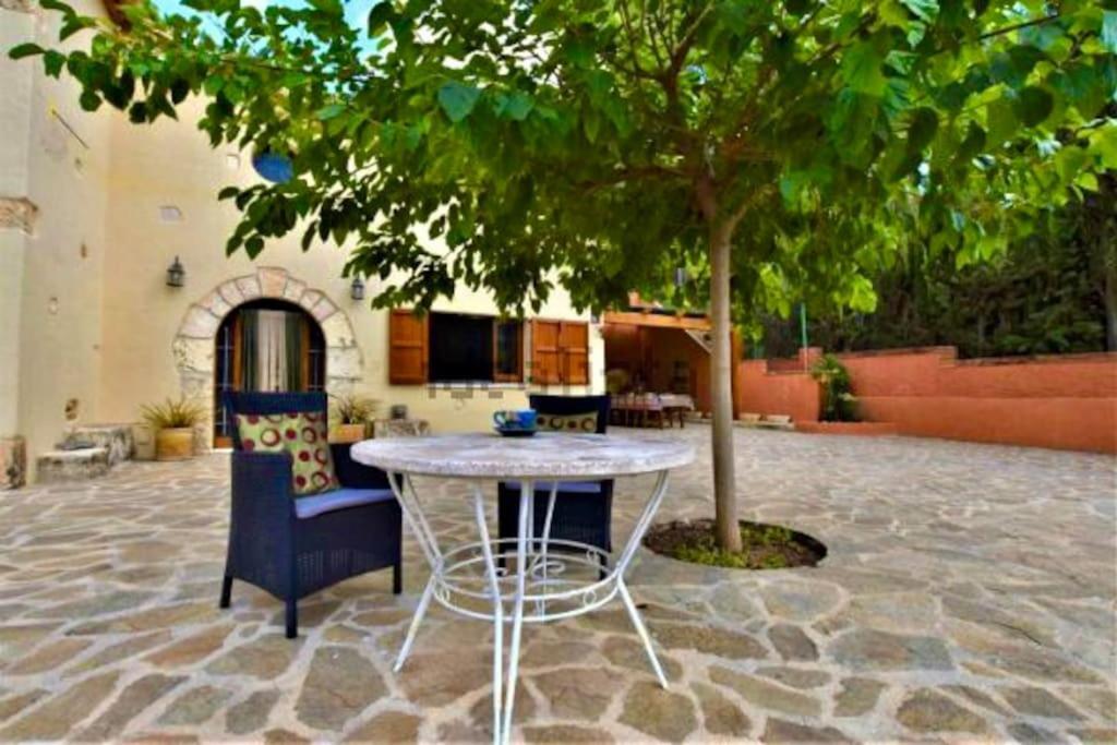 Apartment In Country House With Views And Pool Vespellá Esterno foto